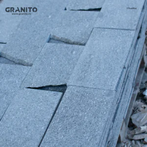 Spărtură - Contur Poligonal Andezit Pietroasa