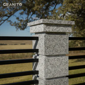 Capace pentru Gard Granit Bianco Sardo Periat